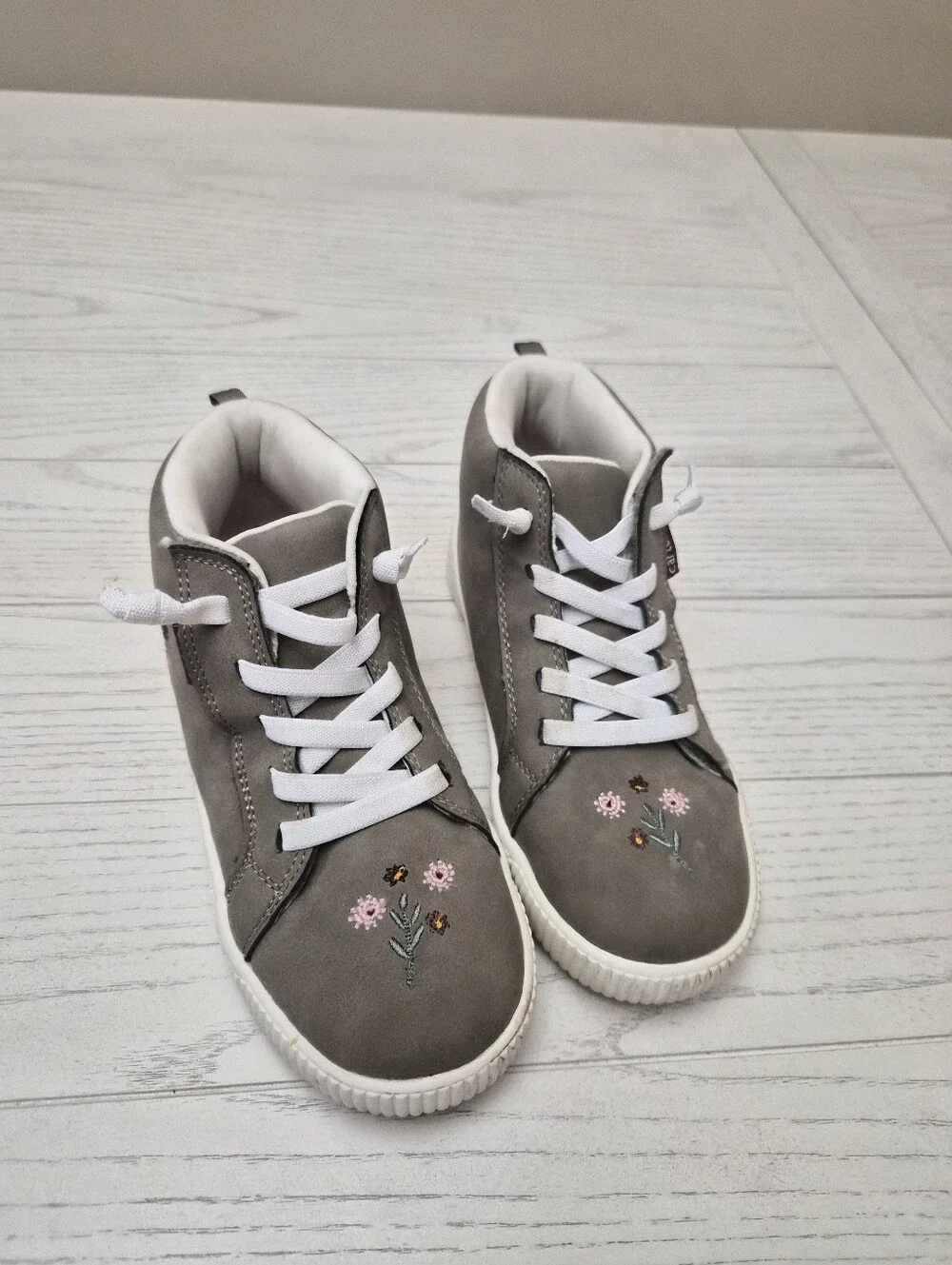 Floral Embroidered Carters Ankle Shoes Girls Size 2